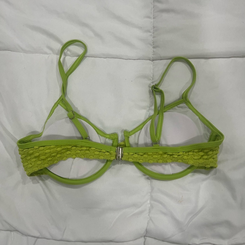 Green Textured Bikini Set Size Small - Picture 6 of 6